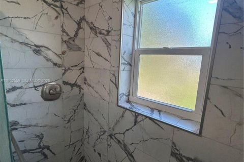 House in Pompano Beach, Florida 3 bedrooms, 88.26 sq.m. № 2008564 - photo 18