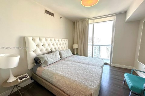 Condo in Miami, Florida, 2 bedrooms  № 2193711 - photo 11