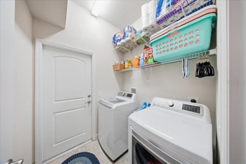 Купить виллу или дом в Денди, Флорида 8 комнат, 168.52м2, № 2333840 - фото 28