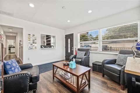 Propiedad comercial en alquiler en Clearwater, Florida, 173.73 m2 № 1866674 - foto 13