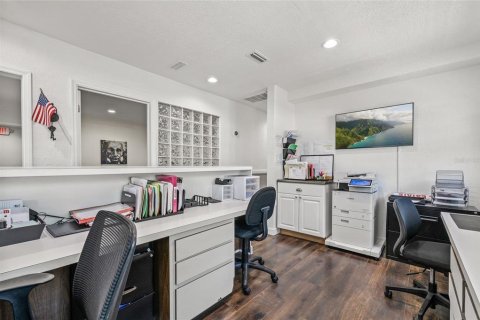 Propiedad comercial en alquiler en Clearwater, Florida, 173.73 m2 № 1866674 - foto 23