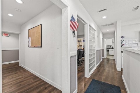 Propiedad comercial en alquiler en Clearwater, Florida, 173.73 m2 № 1866674 - foto 25