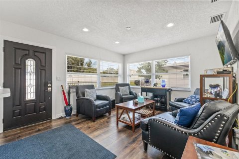 Propiedad comercial en alquiler en Clearwater, Florida, 173.73 m2 № 1866674 - foto 14