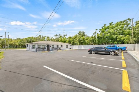 Propiedad comercial en alquiler en Clearwater, Florida, 173.73 m2 № 1866674 - foto 5