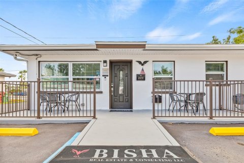 Propiedad comercial en alquiler en Clearwater, Florida, 173.73 m2 № 1866674 - foto 10