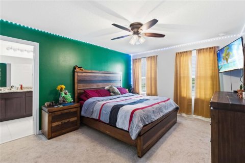 House in Davenport, Florida 4 bedrooms, 226.68 sq.m. № 2097450 - photo 26