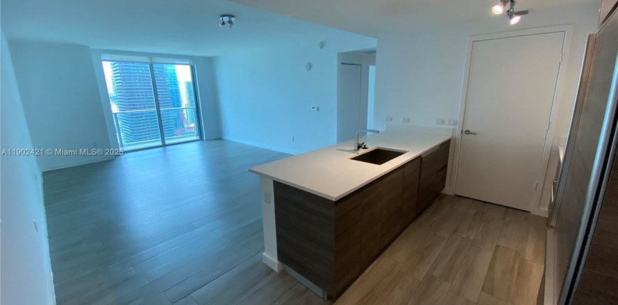 Condo in Miami, Florida, 1 bedroom  № 1953849