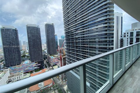 Condo in Miami, Florida, 1 bedroom  № 1953849 - photo 12