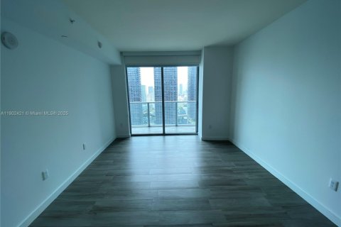 Condo in Miami, Florida, 1 bedroom  № 1953849 - photo 7