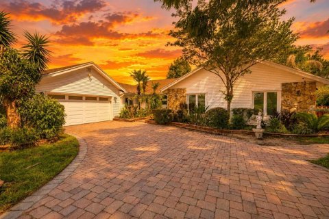 Villa ou maison à vendre à Belle Isle, Floride: 4 chambres, 261.33 m2 № 2348271 - photo 7