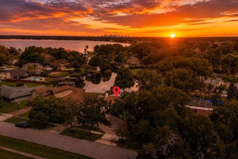 Villa ou maison à vendre à Belle Isle, Floride: 4 chambres, 261.33 m2 № 2348271 - photo 4
