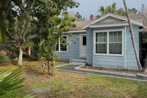 House in Bradenton, Florida 3 bedrooms, 113.34 sq.m. № 2121888 - photo 4
