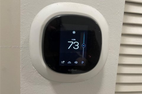 Снять в аренду таунхаус в Уэстон, Флорида 3 спальни, 136.47м2, № 1985994 - фото 24