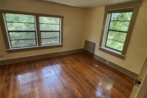 House in Gainesville, Florida 3 bedrooms, 164.81 sq.m. № 2209863 - photo 12