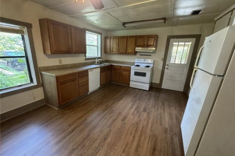 House in Gainesville, Florida 3 bedrooms, 164.81 sq.m. № 2209863 - photo 7
