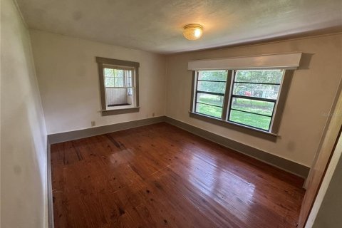 House in Gainesville, Florida 3 bedrooms, 164.81 sq.m. № 2209863 - photo 10