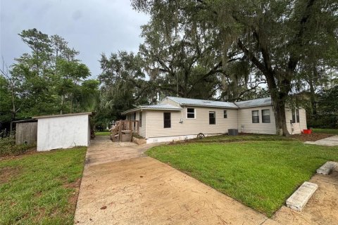 House in Gainesville, Florida 3 bedrooms, 164.81 sq.m. № 2209863 - photo 15