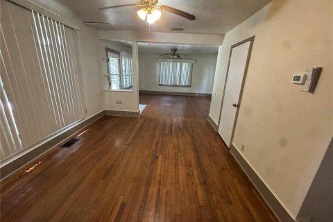House in Gainesville, Florida 3 bedrooms, 164.81 sq.m. № 2209863 - photo 6