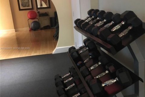 Снять в аренду кондоминиум в Холливуд, Флорида 1 спальня, 64.1м2, № 1991460 - фото 18