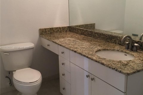 Снять в аренду кондоминиум в Холливуд, Флорида 1 спальня, 64.1м2, № 1991460 - фото 15