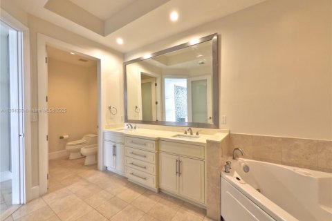 Copropriété à louer à Miami, Floride: 2 chambres, 163.79 m2 № 1962420 - photo 19