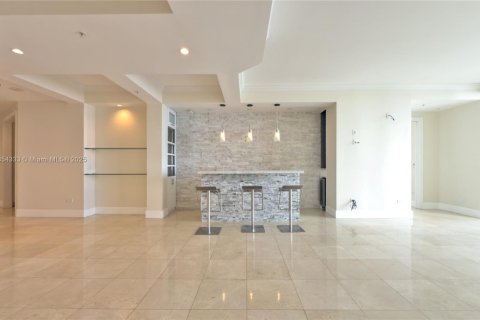 Copropriété à louer à Miami, Floride: 2 chambres, 163.79 m2 № 1962420 - photo 5