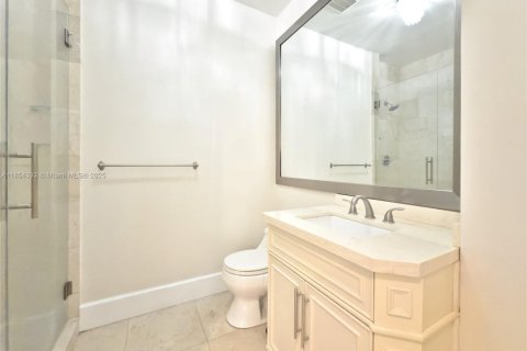 Copropriété à louer à Miami, Floride: 2 chambres, 163.79 m2 № 1962420 - photo 20