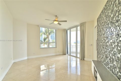 Copropriété à louer à Miami, Floride: 2 chambres, 163.79 m2 № 1962420 - photo 12