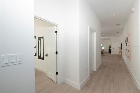 Villa ou maison à vendre à Saint Petersburg, Floride: 4 chambres, 183.48 m2 № 2231193 - photo 3