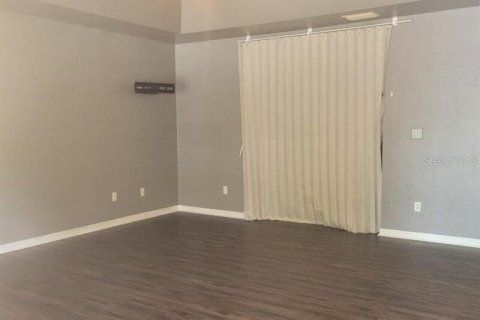 Casa en venta en Gainesville, Florida, 4 dormitorios, 144.93 m2 № 1680049 - foto 2
