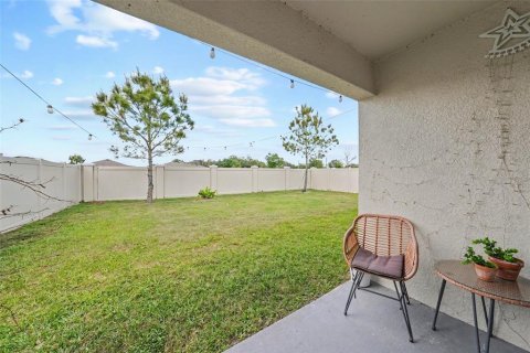House in Zephyrhills, Florida 4 bedrooms, 171.5 sq.m. № 2156359 - photo 27