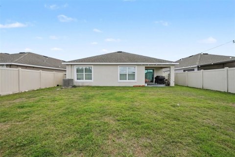 House in Zephyrhills, Florida 4 bedrooms, 171.5 sq.m. № 2156359 - photo 28