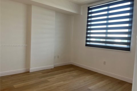 Снять в аренду кондоминиум в Майами, Флорида 1 спальня, 65.4м2, № 1969776 - фото 7