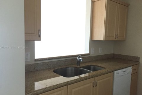 Снять в аренду кондоминиум в Майами, Флорида 1 спальня, 65.4м2, № 1969776 - фото 13