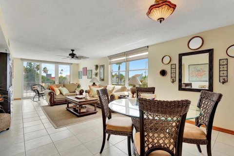 Condominio en alquiler en Clearwater, Florida, 2 dormitorios, 129.32 m2 № 1916357 - foto 5