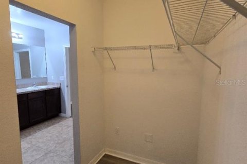 House in Winter Haven, Florida 4 bedrooms, 171.13 sq.m. № 2377791 - photo 16