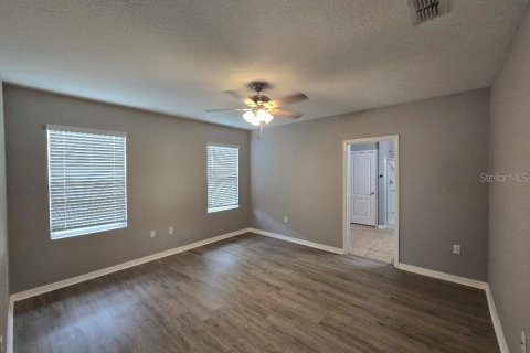 House in Winter Haven, Florida 4 bedrooms, 171.13 sq.m. № 2377791 - photo 11