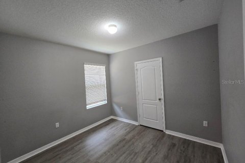 House in Winter Haven, Florida 4 bedrooms, 171.13 sq.m. № 2377791 - photo 23