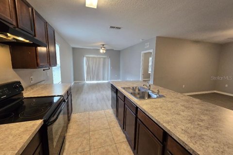 House in Winter Haven, Florida 4 bedrooms, 171.13 sq.m. № 2377791 - photo 8
