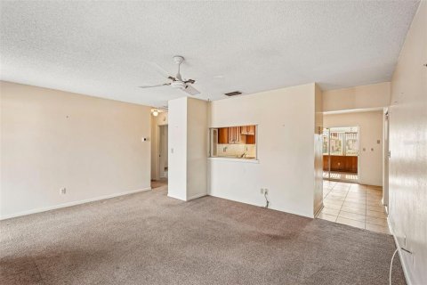 Copropriété à vendre à Sun City Center, Floride: 2 chambres, 92.16 m2 № 2258487 - photo 7