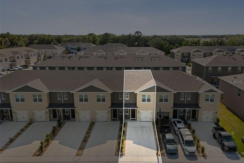 Adosado en venta en Davenport, Florida, 3 dormitorios, 140.75 m2 № 2215917 - foto 15