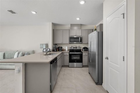 Adosado en venta en Davenport, Florida, 3 dormitorios, 140.75 m2 № 2215917 - foto 7