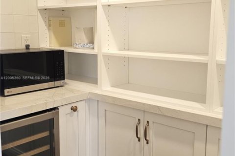Condo in Boca Raton, Florida, 2 bedrooms № 2070543 - photo 13