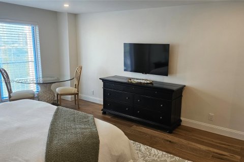 Condo in Boca Raton, Florida, 2 bedrooms № 2070543 - photo 26