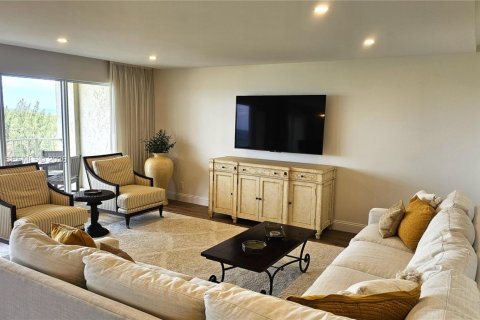 Condo in Boca Raton, Florida, 2 bedrooms № 2070543 - photo 5