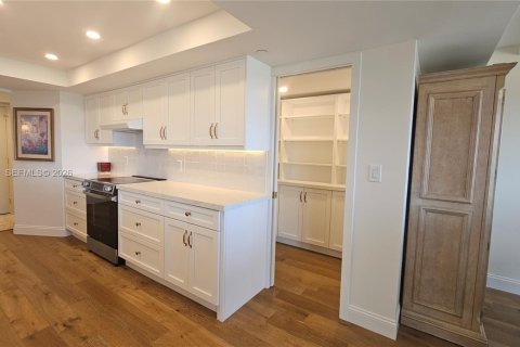 Condo in Boca Raton, Florida, 2 bedrooms № 2070543 - photo 14