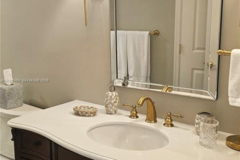 Condo in Boca Raton, Florida, 2 bedrooms № 2070543 - photo 20