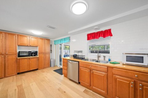 Villa ou maison à vendre à Sarasota, Floride: 3 chambres, 126.9 m2 № 2156061 - photo 7