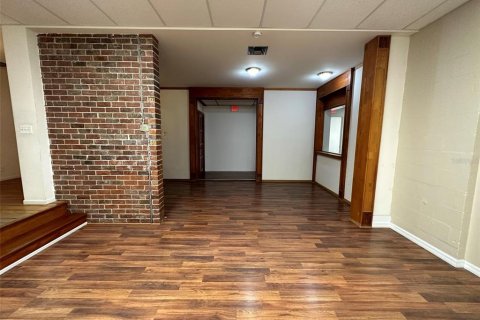 Immobilier commercial à louer à DeLand, Floride: 192.12 m2 № 2381049 - photo 7