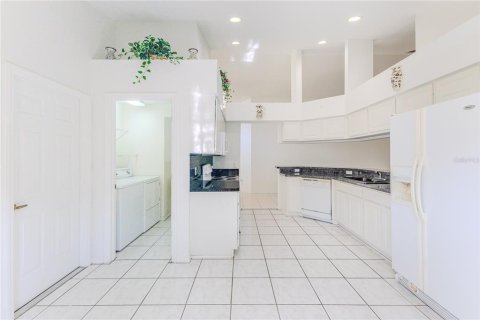 House in Spring Hill, Florida 3 bedrooms, 159.61 sq.m. № 2201079 - photo 16